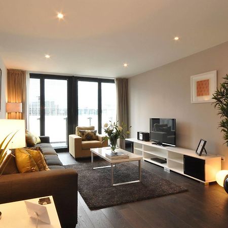 Your Base Dublin - Grand Canal Square Extérieur photo