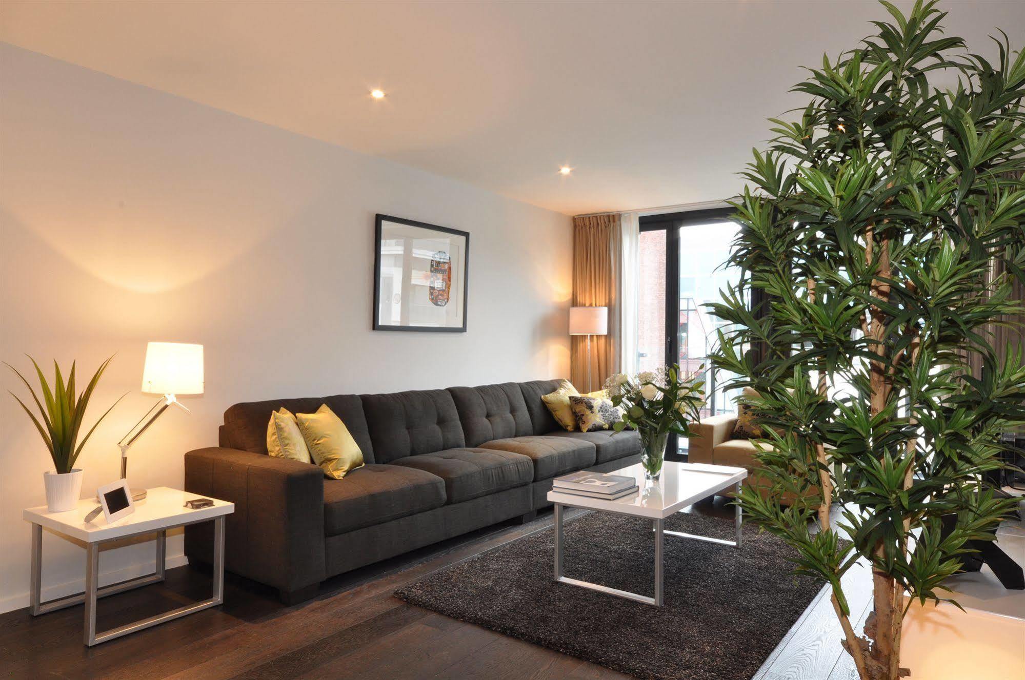 Your Base Dublin - Grand Canal Square Extérieur photo